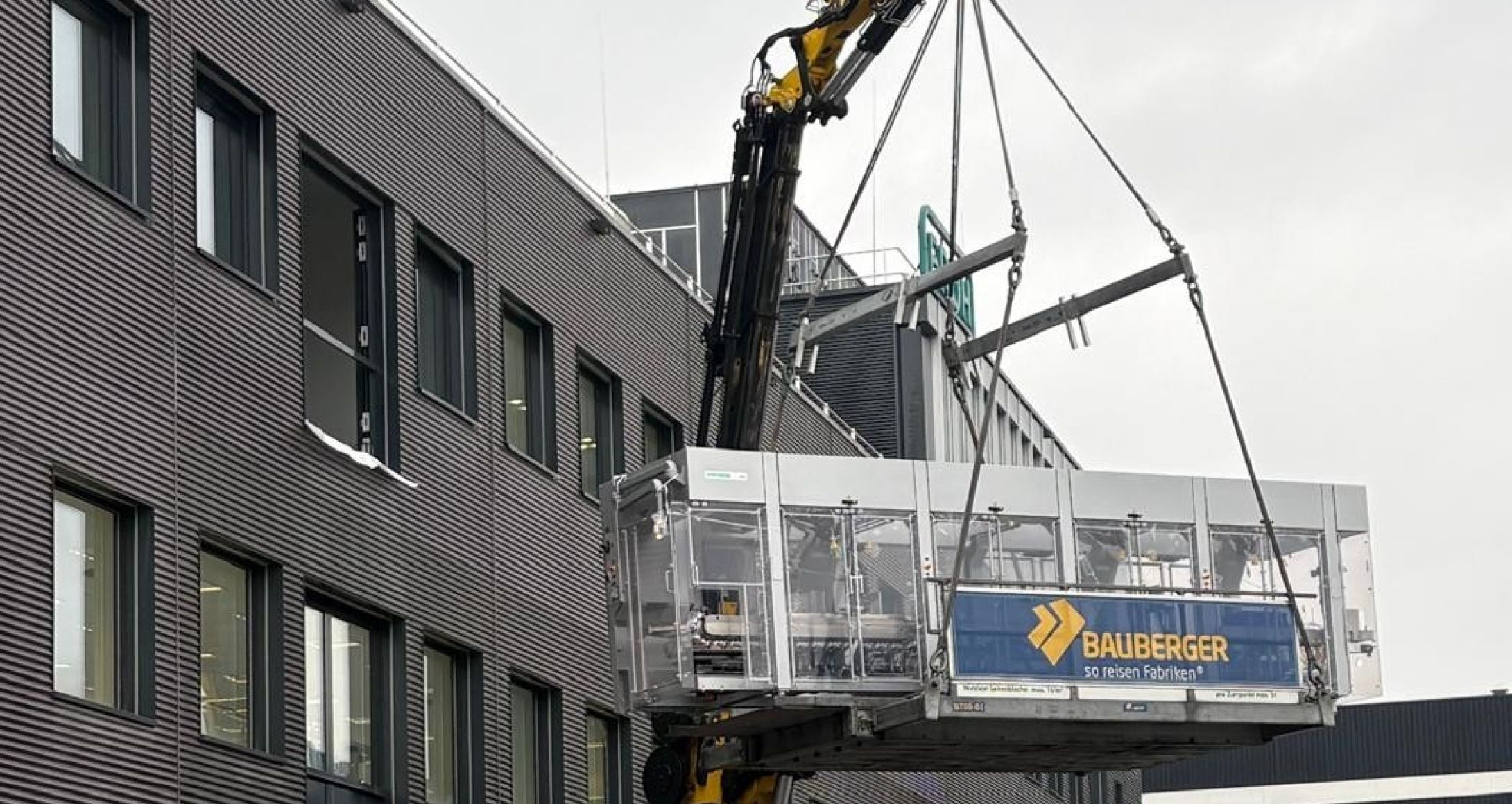 Verladung Anlagenteil Kran